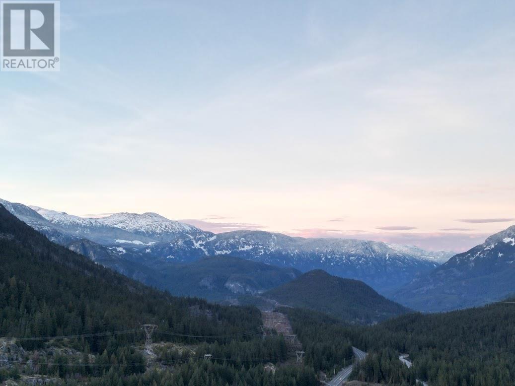 9253 Wedgemount Plateau Drive, Whistler, British Columbia  V8E 1M1 - Photo 5 - R2865994