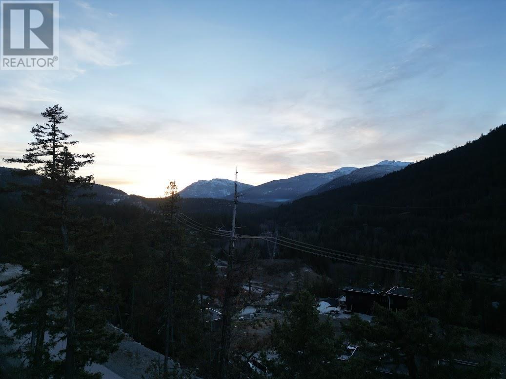 9253 Wedgemount Plateau Drive, Whistler, British Columbia  V8E 1M1 - Photo 7 - R2865994