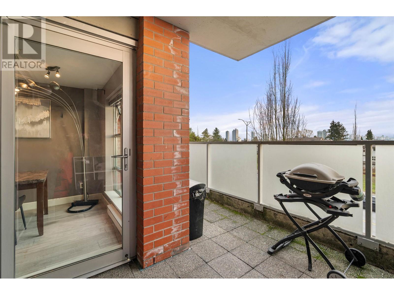 314 3811 Hastings Street, Burnaby, British Columbia  V5C 6V2 - Photo 11 - R2865903