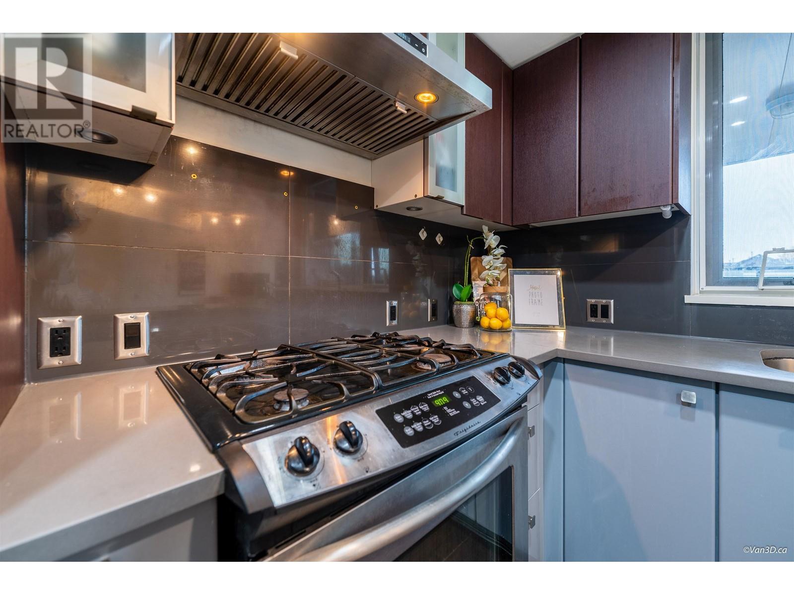 315 7080 No. 3 Road, Richmond, British Columbia  V6Y 2C6 - Photo 5 - R2865953