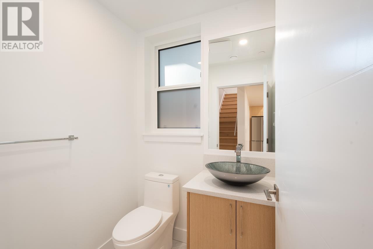 3053 E 8th Avenue, Vancouver, British Columbia  V5M 1X4 - Photo 16 - R2865976
