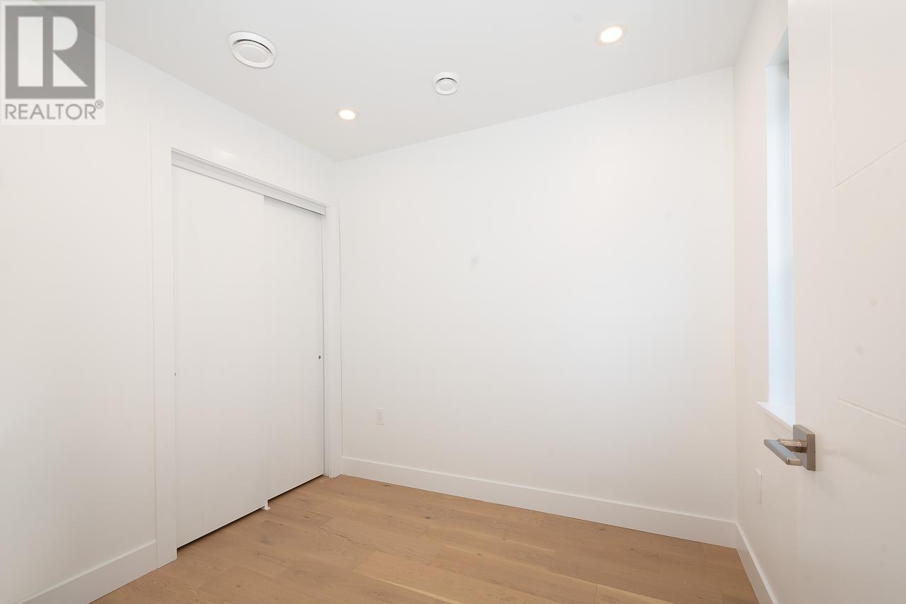 3053 E 8th Avenue, Vancouver, British Columbia  V5M 1X4 - Photo 24 - R2865976