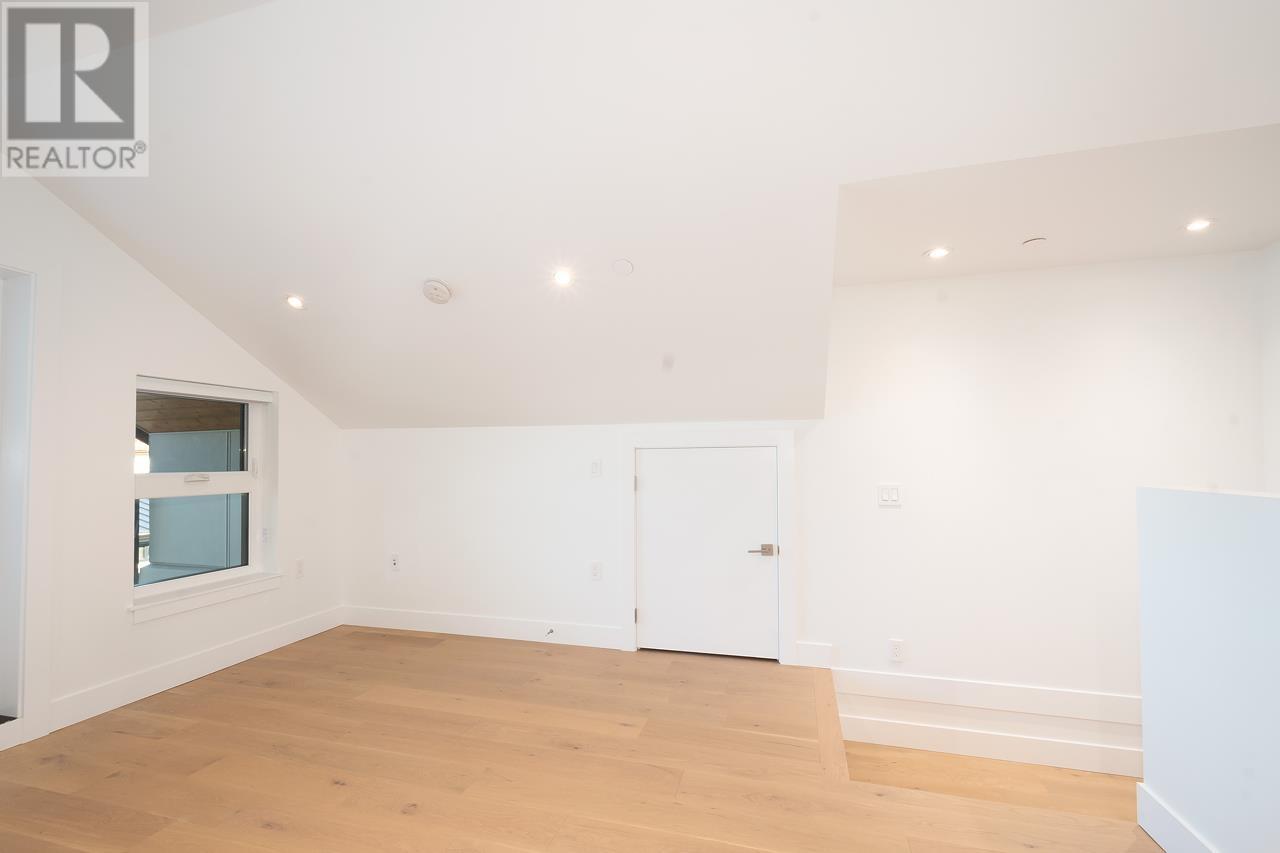 3053 E 8th Avenue, Vancouver, British Columbia  V5M 1X4 - Photo 29 - R2865976