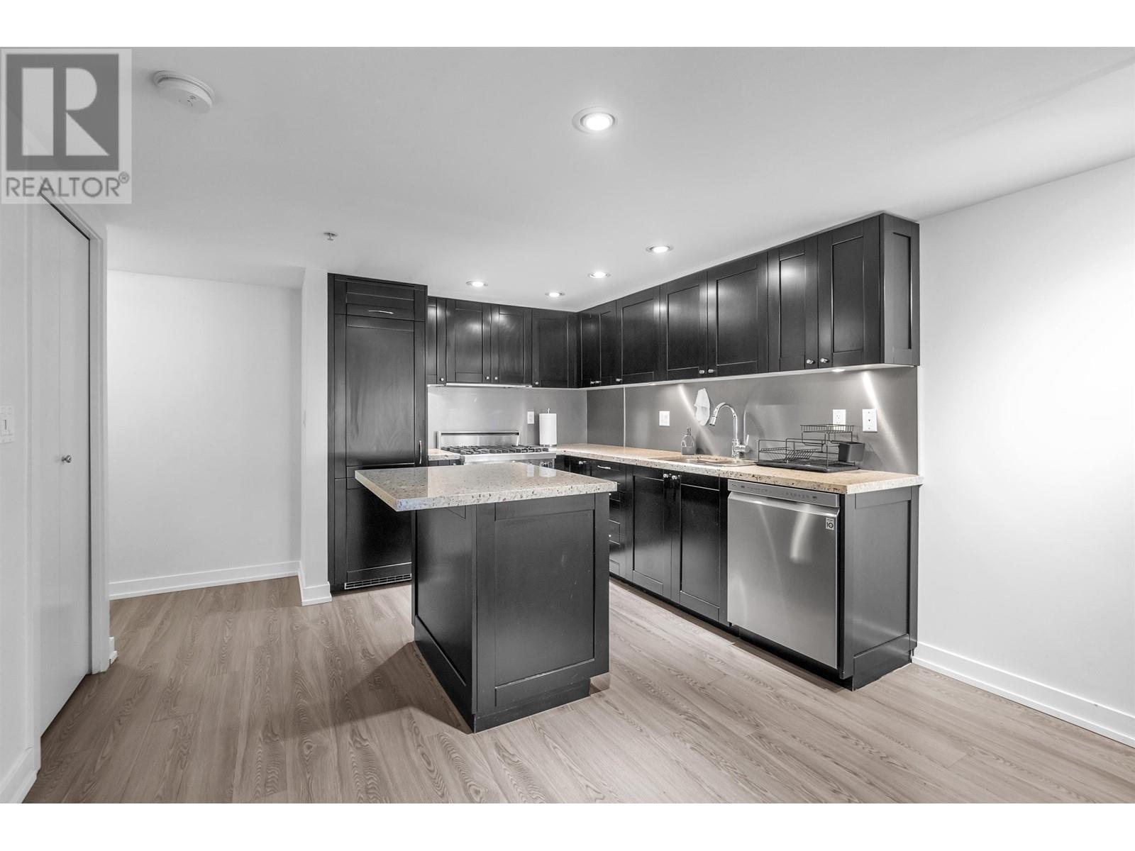 1133 Homer Street, Vancouver, British Columbia  V6B 0B1 - Photo 3 - R2866017
