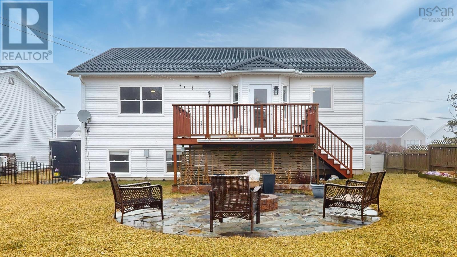 85 Samuel Danial Drive, Eastern Passage, Nova Scotia  B3G 1S8 - Photo 3 - 202406058