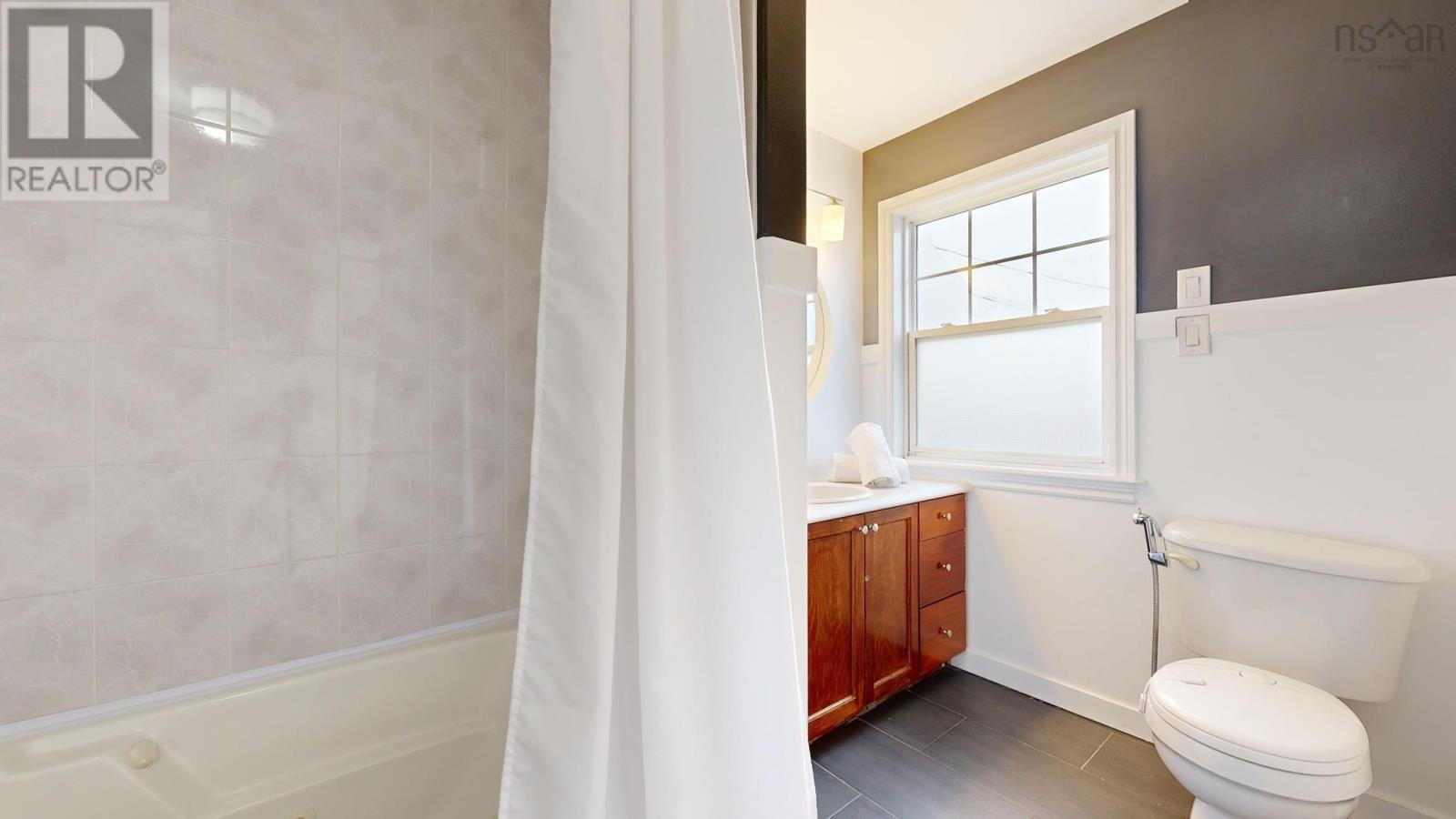 85 Samuel Danial Drive, Eastern Passage, Nova Scotia  B3G 1S8 - Photo 30 - 202406058