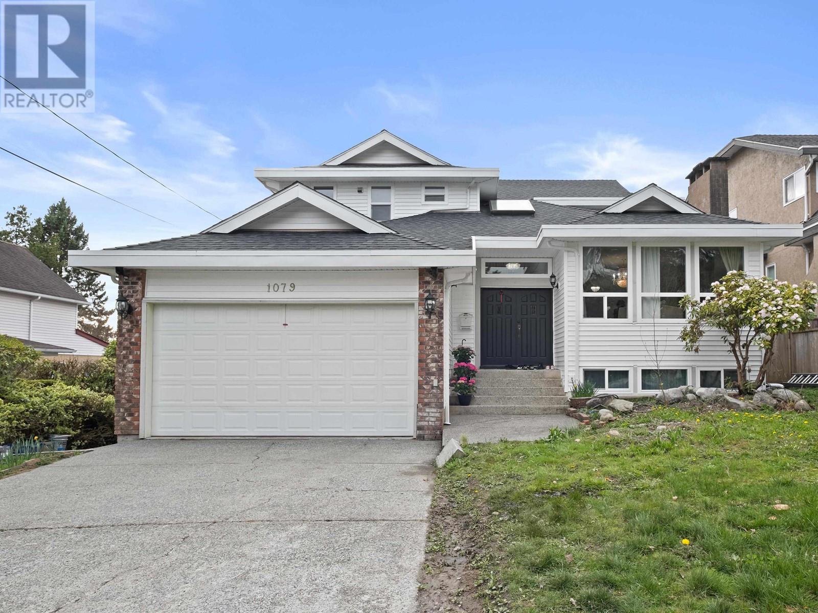 1079 Augusta Avenue, Burnaby, British Columbia  V5A 2V5 - Photo 1 - R2865908