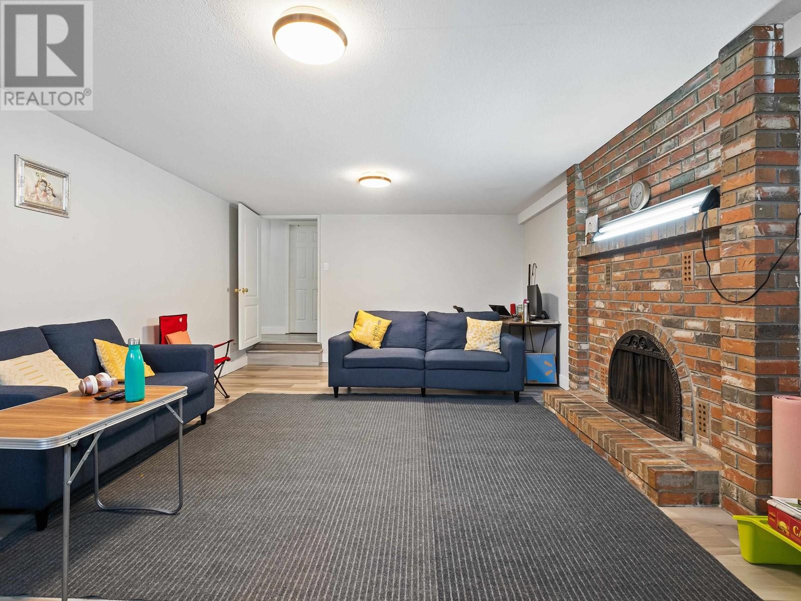 1079 Augusta Avenue, Burnaby, British Columbia  V5A 2V5 - Photo 33 - R2865908