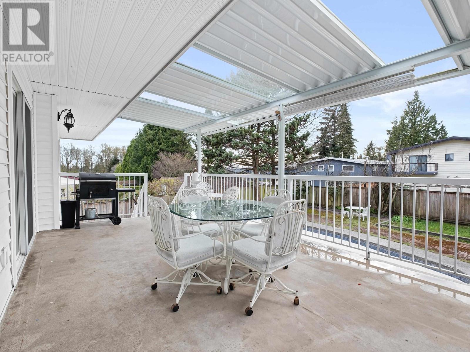 1079 Augusta Avenue, Burnaby, British Columbia  V5A 2V5 - Photo 34 - R2865908