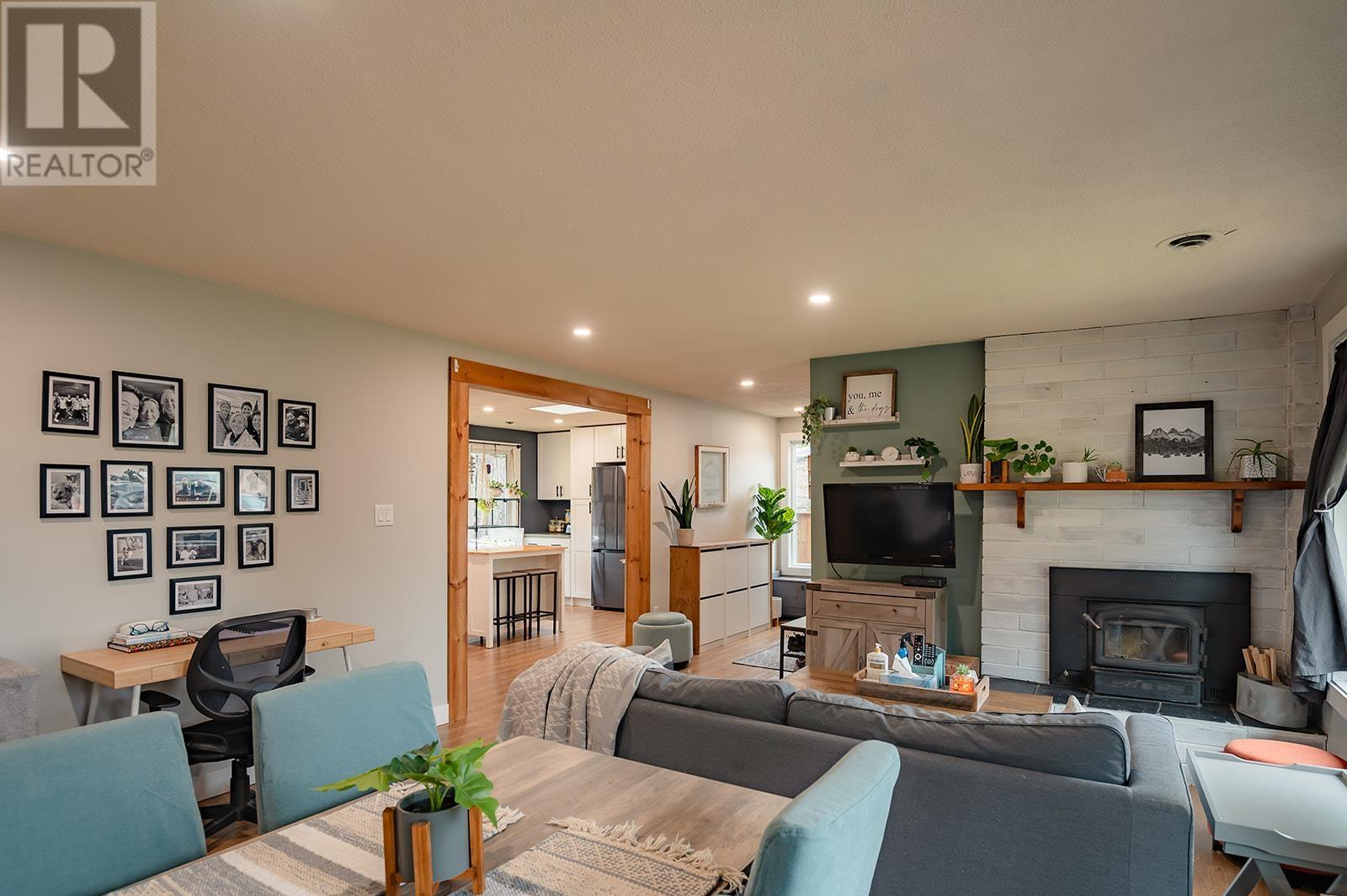 5812 Spindrift Street, Sechelt, British Columbia  V0N 3A0 - Photo 16 - R2865918