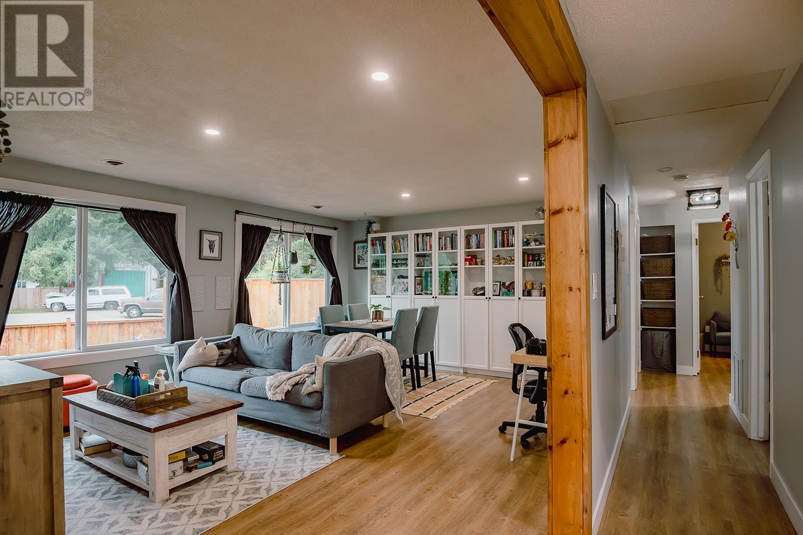 5812 Spindrift Street, Sechelt, British Columbia  V0N 3A0 - Photo 8 - R2865918