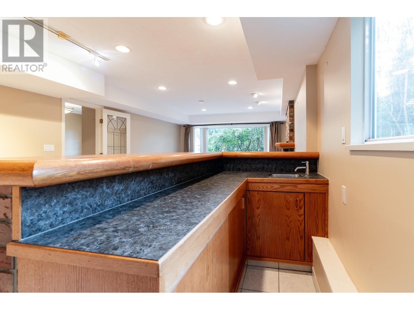 970 Frederick Place, North Vancouver, British Columbia  V7K 2B5 - Photo 31 - R2865947