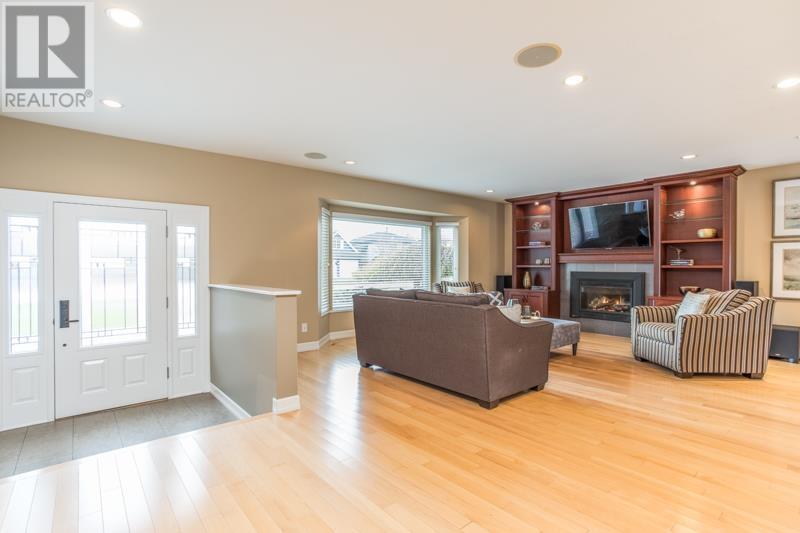 5651 Wagtail Avenue, Richmond, British Columbia  V7E 4V8 - Photo 2 - R2865960