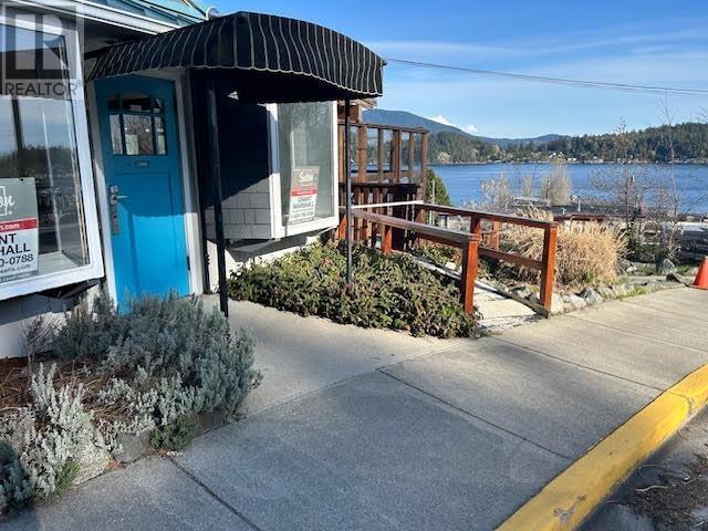 546 Gibsons Way, Gibsons, British Columbia  V0N 1V9 - Photo 2 - C8058865