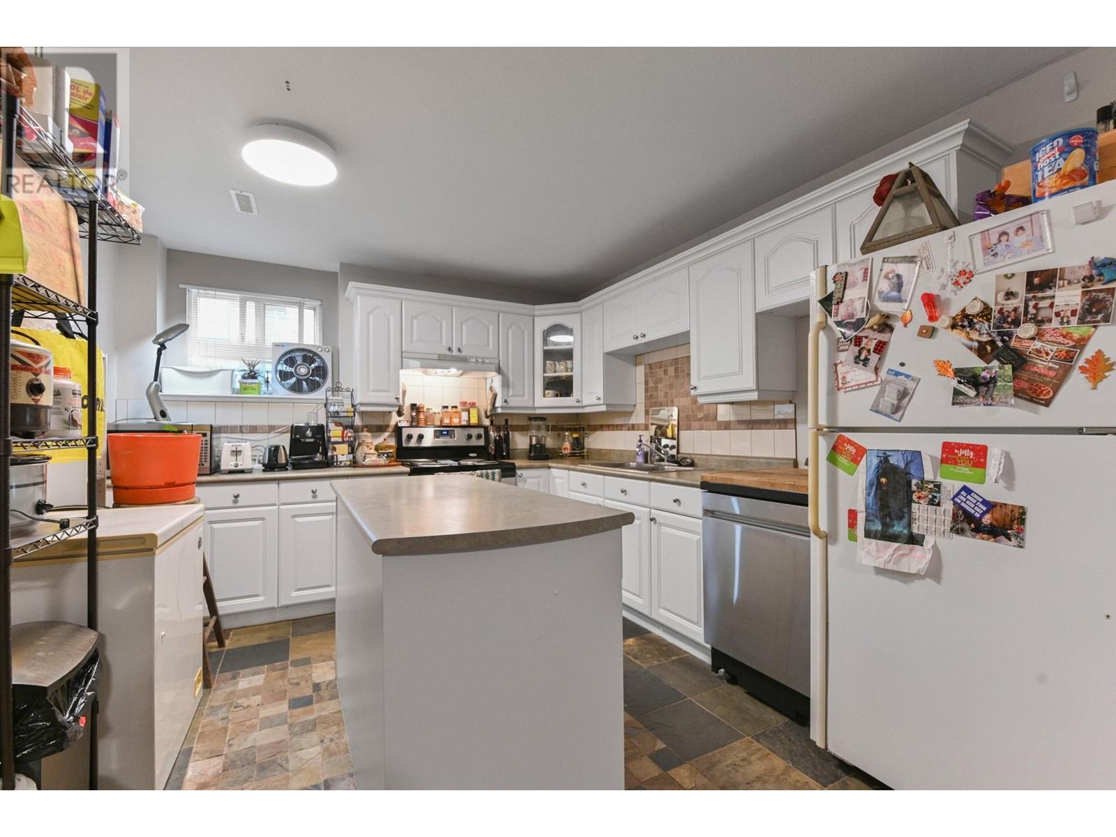 23825 Kanaka Way, Maple Ridge, British Columbia  V2W 1E5 - Photo 39 - R2865535