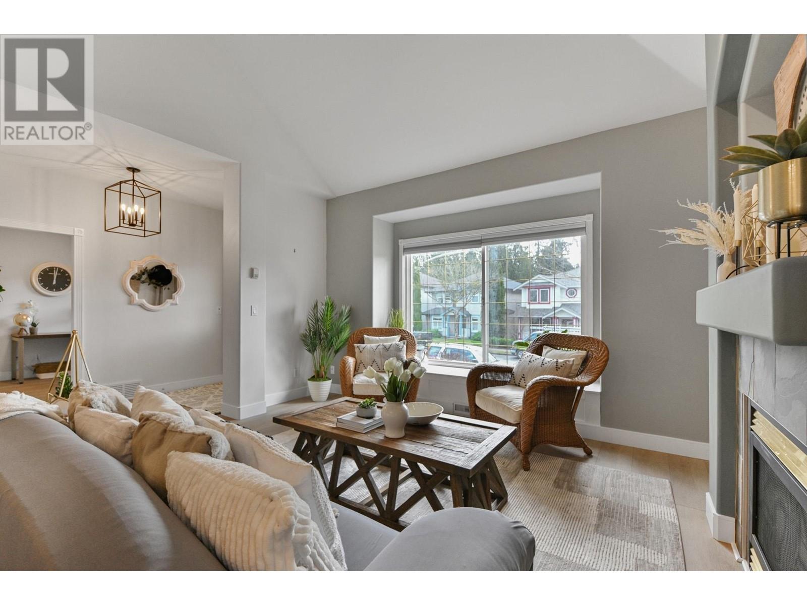 23825 Kanaka Way, Maple Ridge, British Columbia  V2W 1E5 - Photo 15 - R2865535