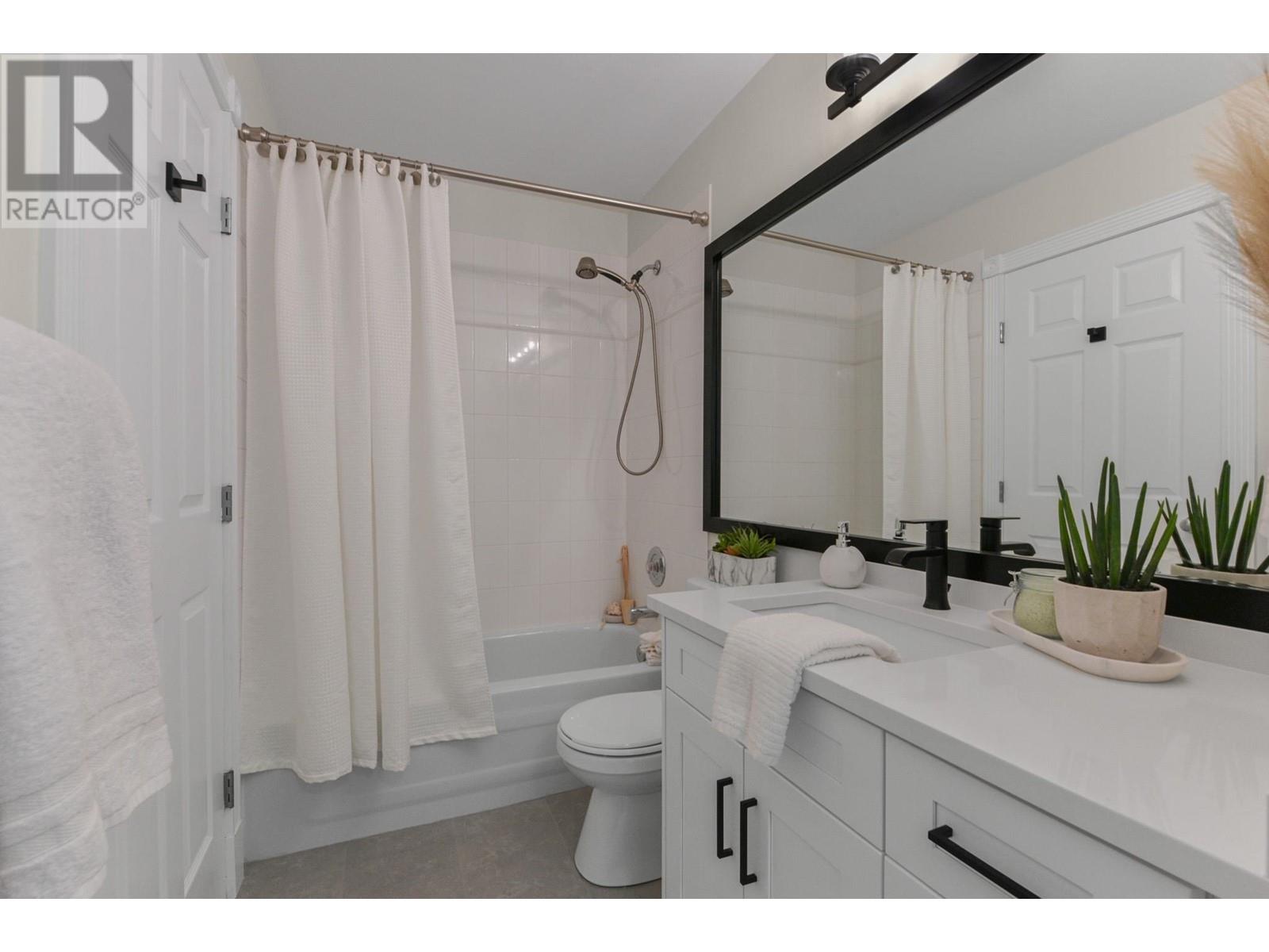 23825 Kanaka Way, Maple Ridge, British Columbia  V2W 1E5 - Photo 38 - R2865535