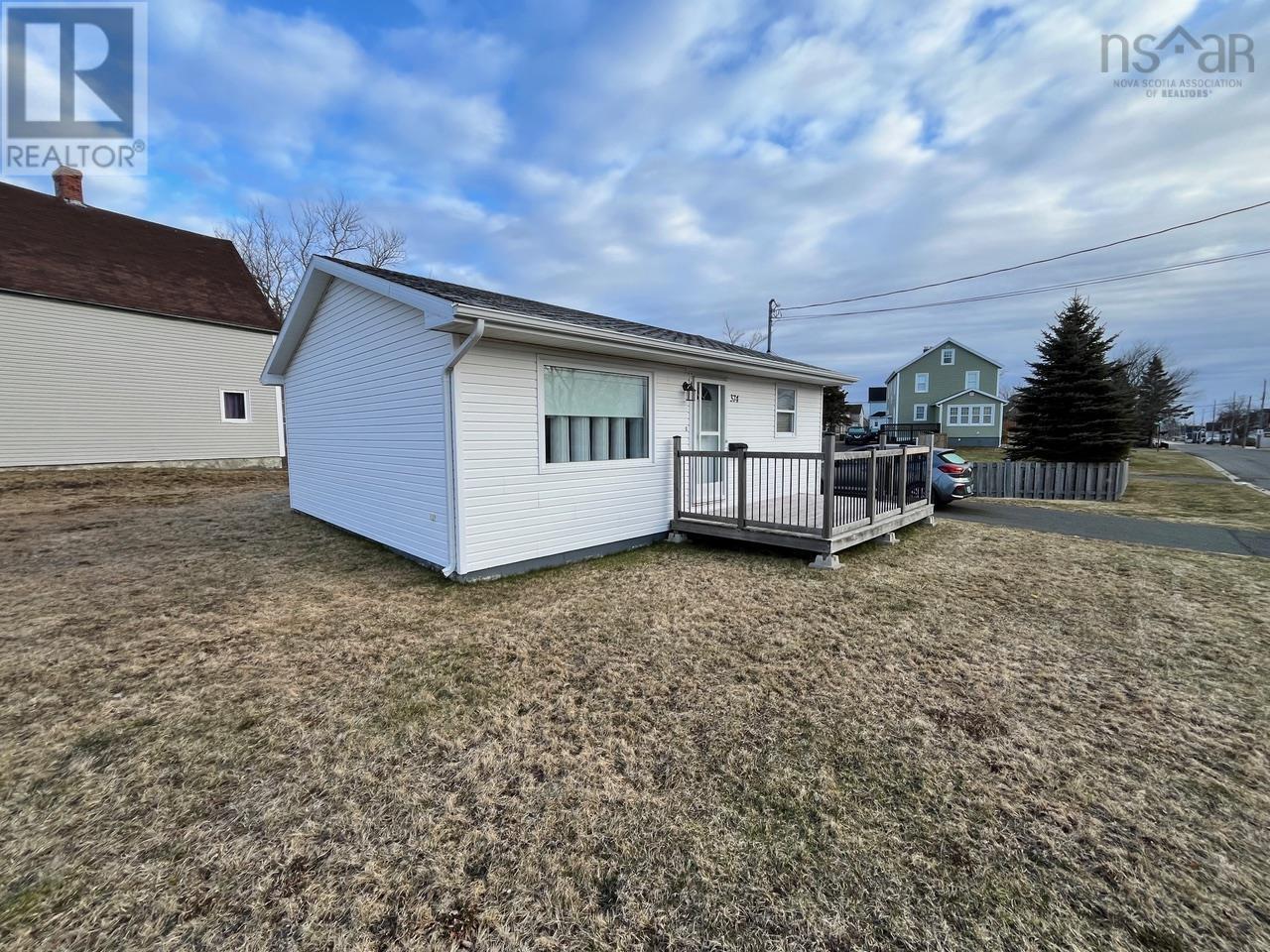 374 York Street, Glace Bay, Nova Scotia  B1A 2N1 - Photo 1 - 202406059