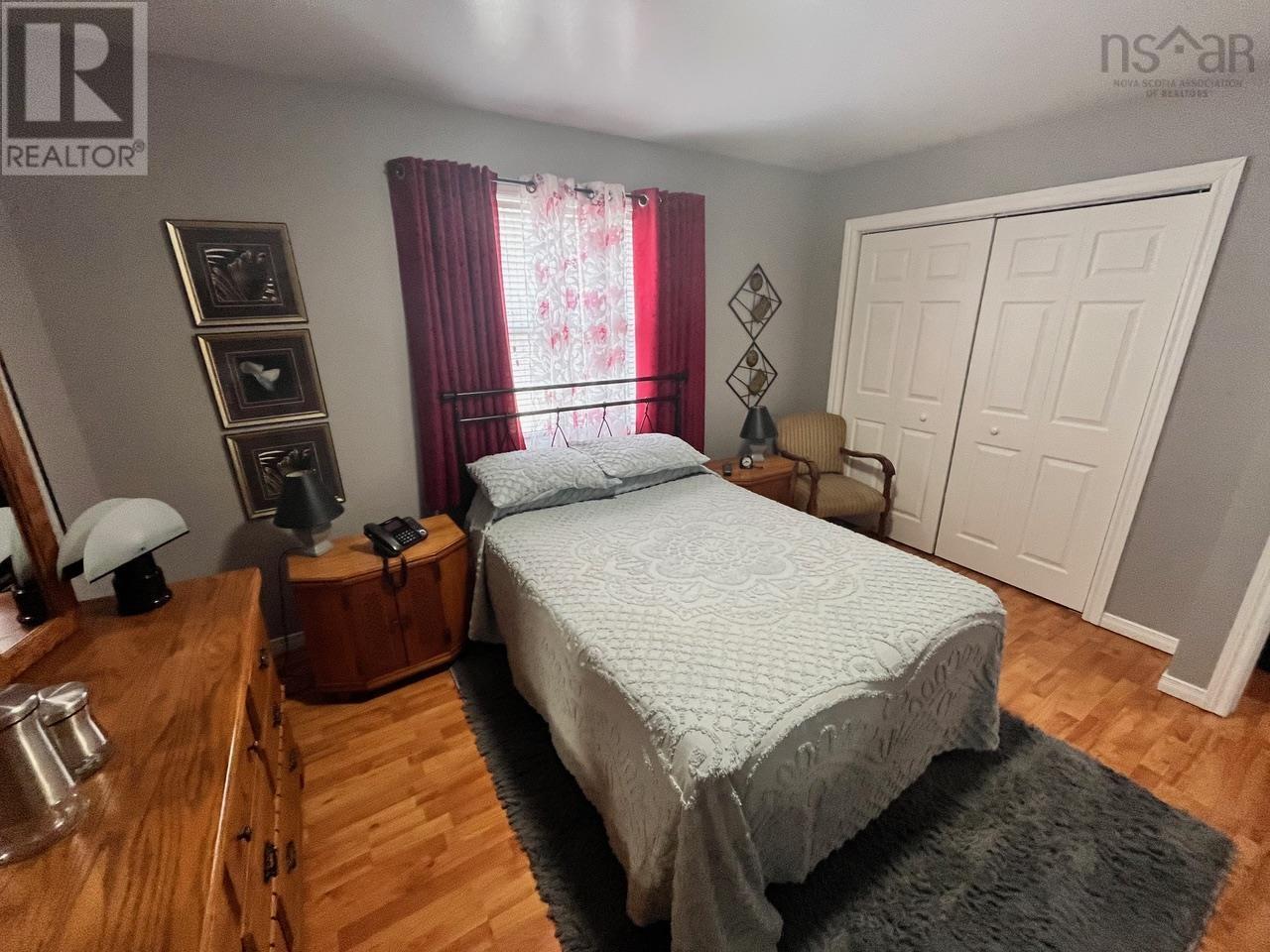 374 York Street, Glace Bay, Nova Scotia  B1A 2N1 - Photo 10 - 202406059
