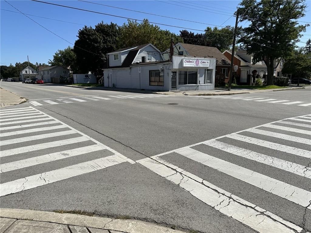 129 East 23rd Street, Hamilton, Ontario  L8V 2W9 - Photo 3 - H4189717