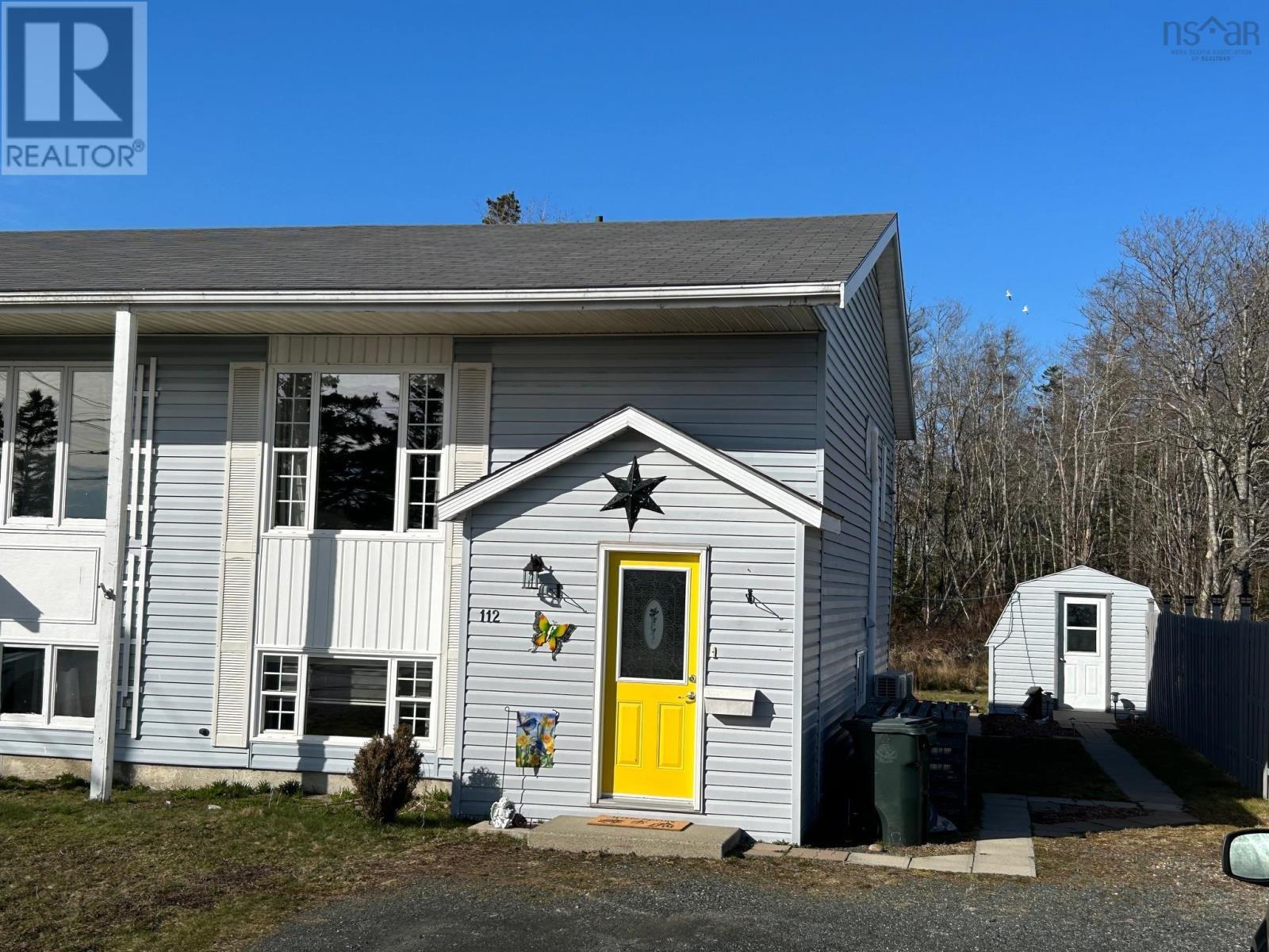 112 Herbert Street, Yarmouth, Nova Scotia  B5A 2S7 - Photo 1 - 202406060