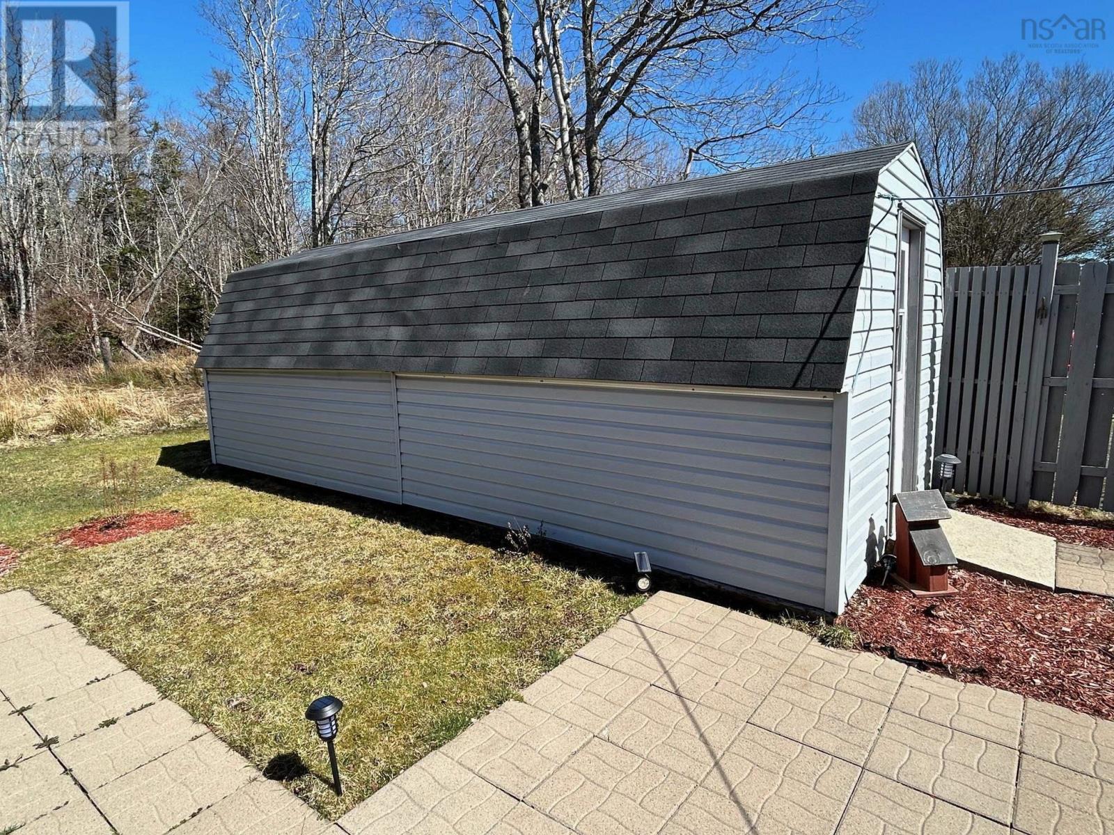 112 Herbert Street, Yarmouth, Nova Scotia  B5A 2S7 - Photo 27 - 202406060