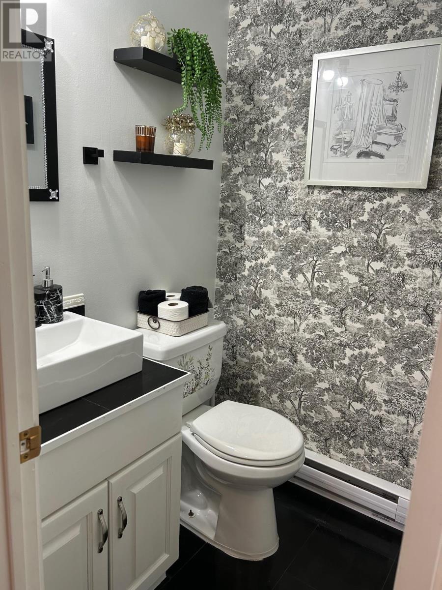 112 Herbert Street, Yarmouth, Nova Scotia  B5A 2S7 - Photo 6 - 202406060