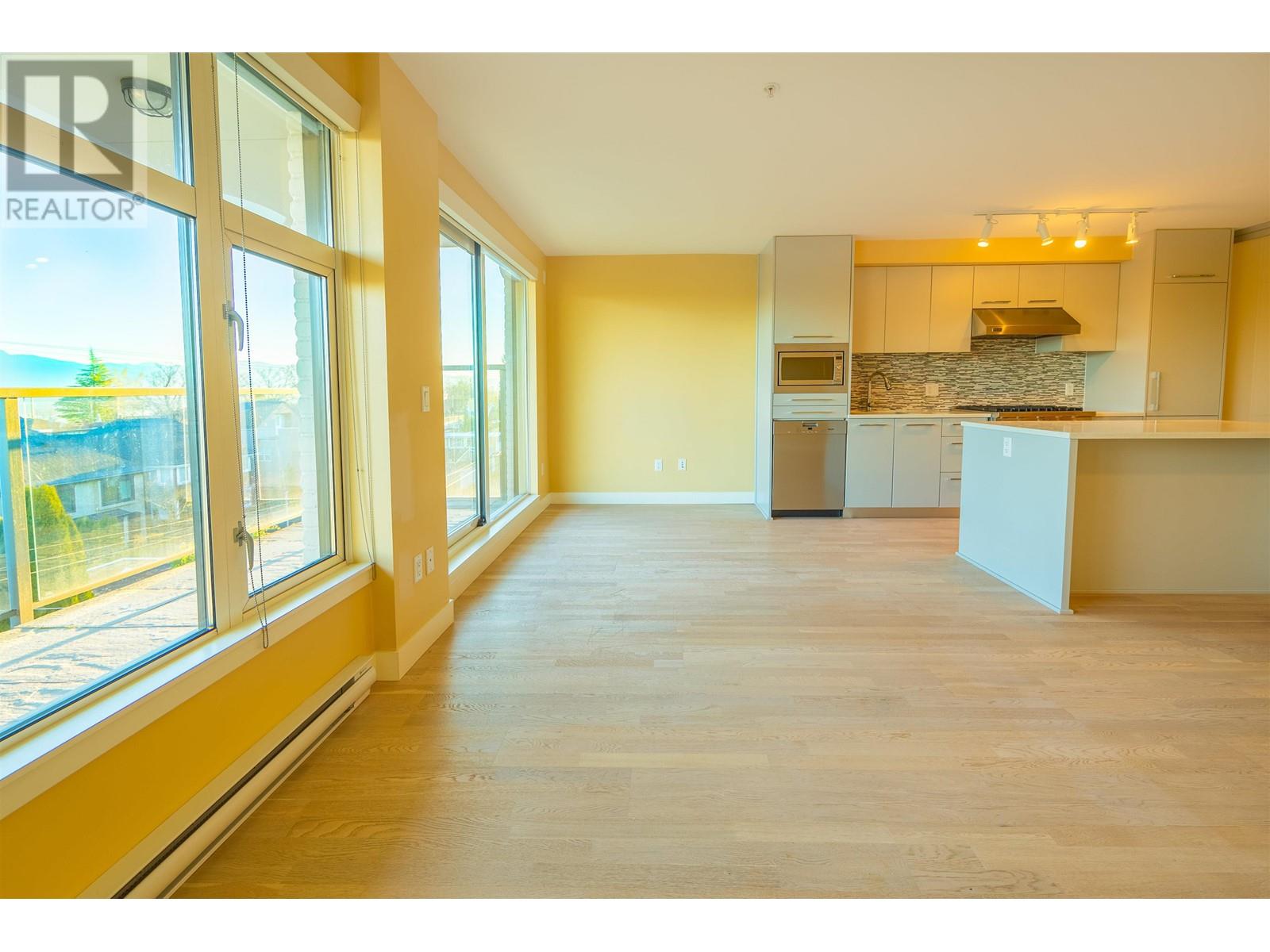 303 4355 W 10th Avenue, Vancouver, British Columbia  V6R 2H6 - Photo 13 - R2866095