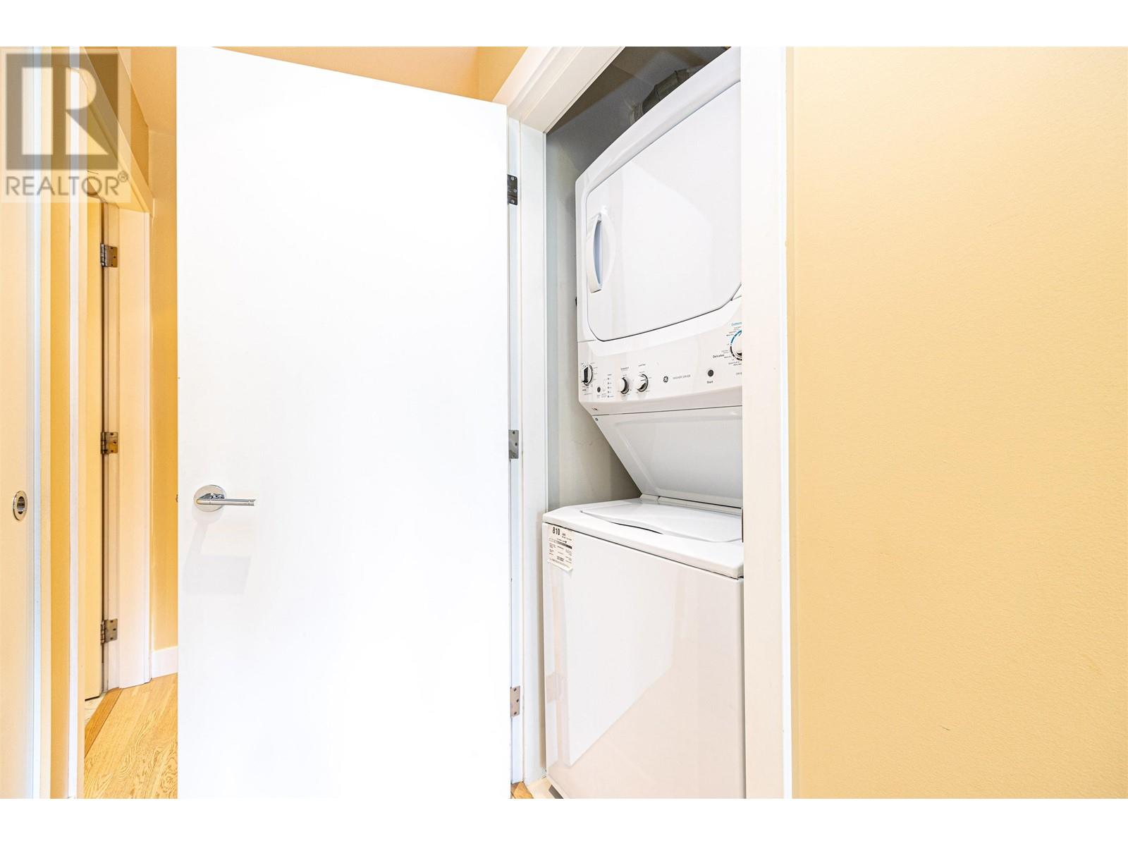 303 4355 W 10th Avenue, Vancouver, British Columbia  V6R 2H6 - Photo 17 - R2866095