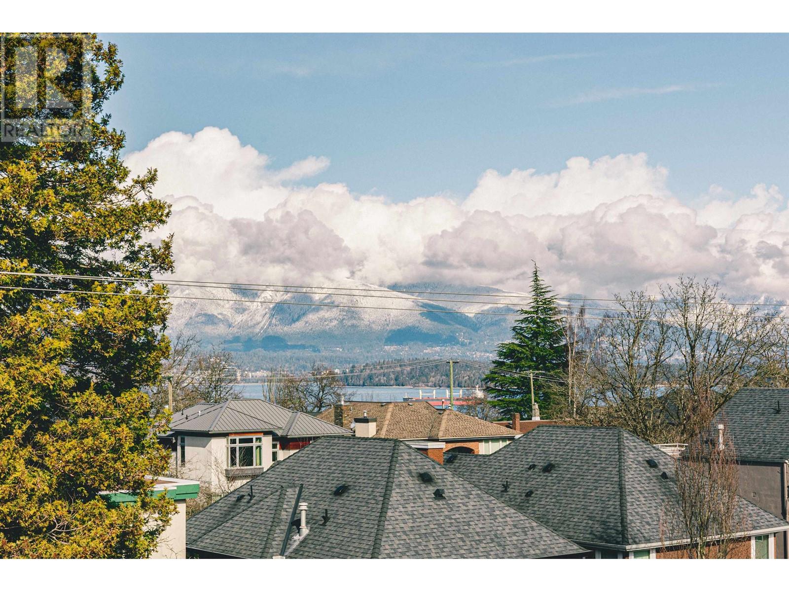 303 4355 W 10th Avenue, Vancouver, British Columbia  V6R 2H6 - Photo 25 - R2866095