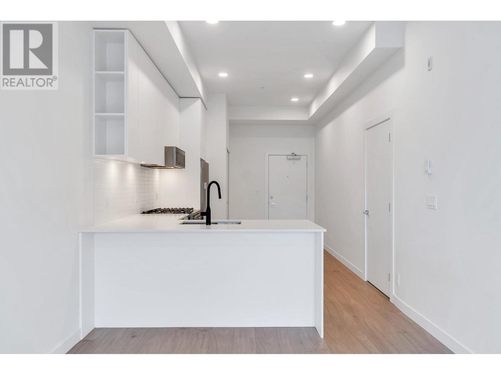 108 2345 Rindall Avenue, Port Coquitlam, British Columbia  V3C 1V3 - Photo 13 - R2866135