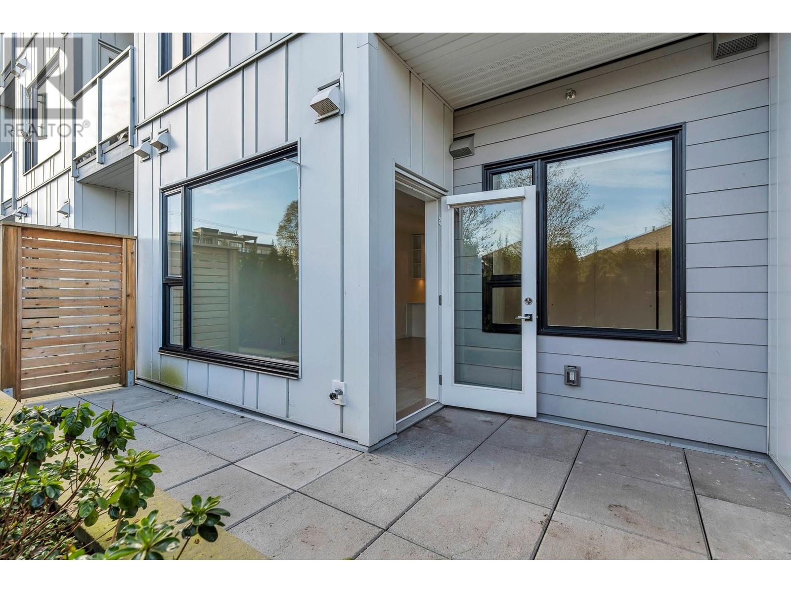 108 2345 Rindall Avenue, Port Coquitlam, British Columbia  V3C 1V3 - Photo 27 - R2866135