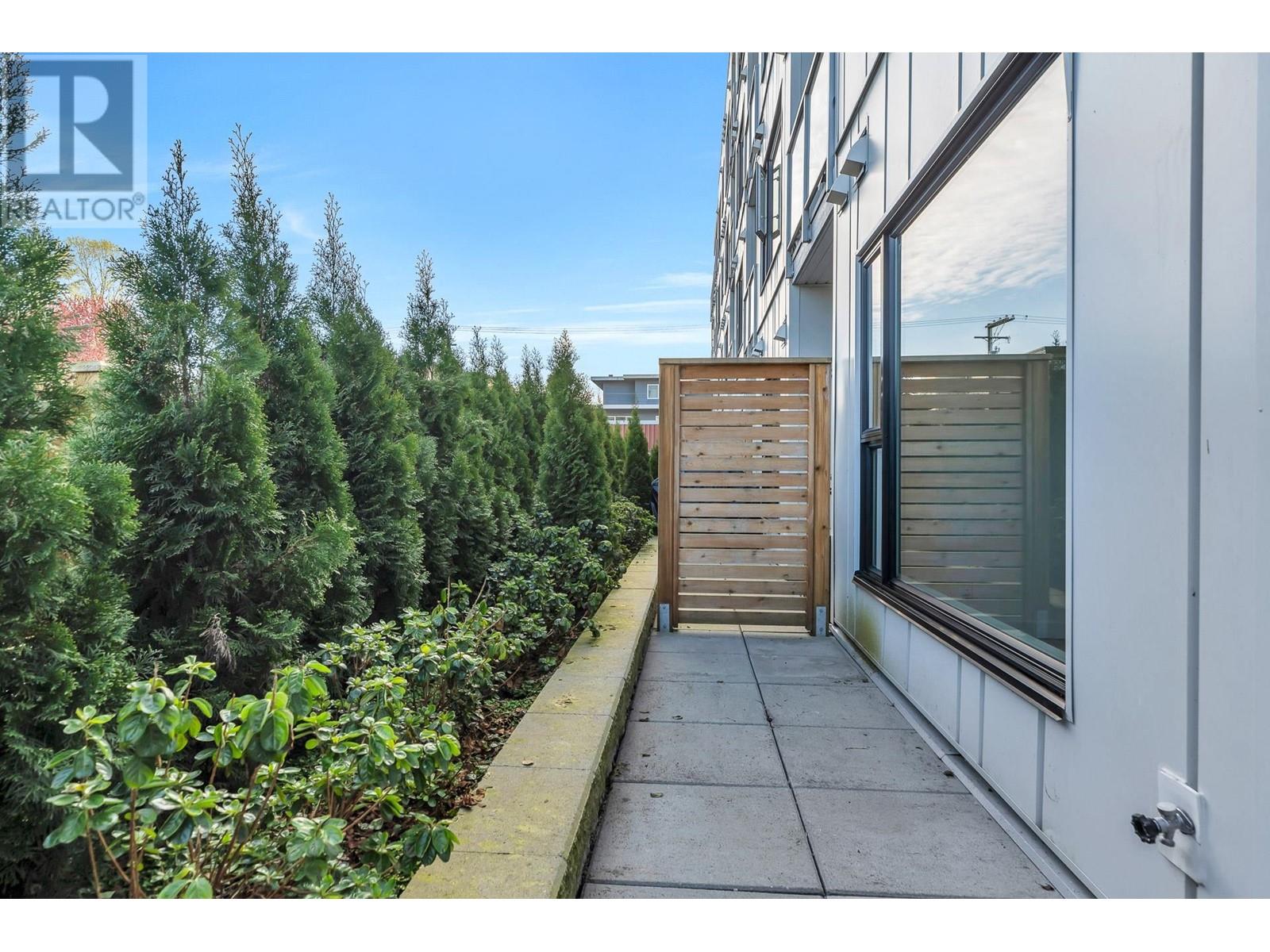 108 2345 Rindall Avenue, Port Coquitlam, British Columbia  V3C 1V3 - Photo 30 - R2866135