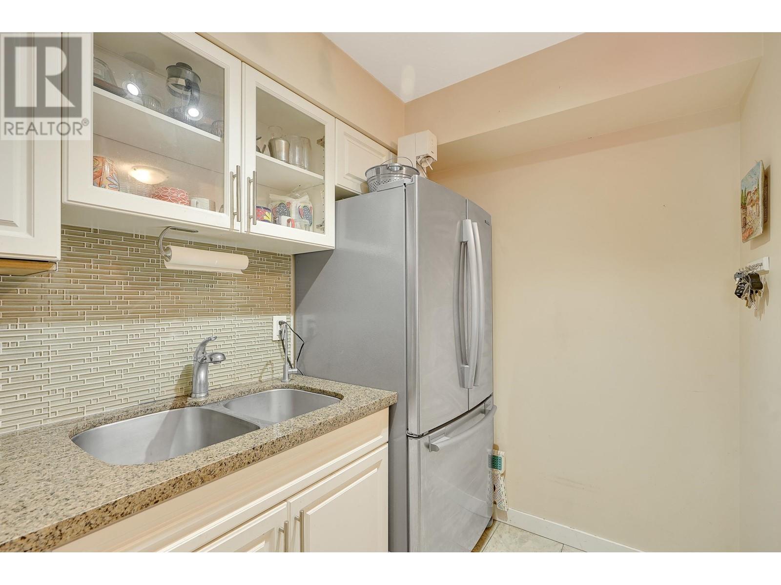 1904 3771 Bartlett Court, Burnaby, British Columbia  V3J 7G8 - Photo 16 - R2866168