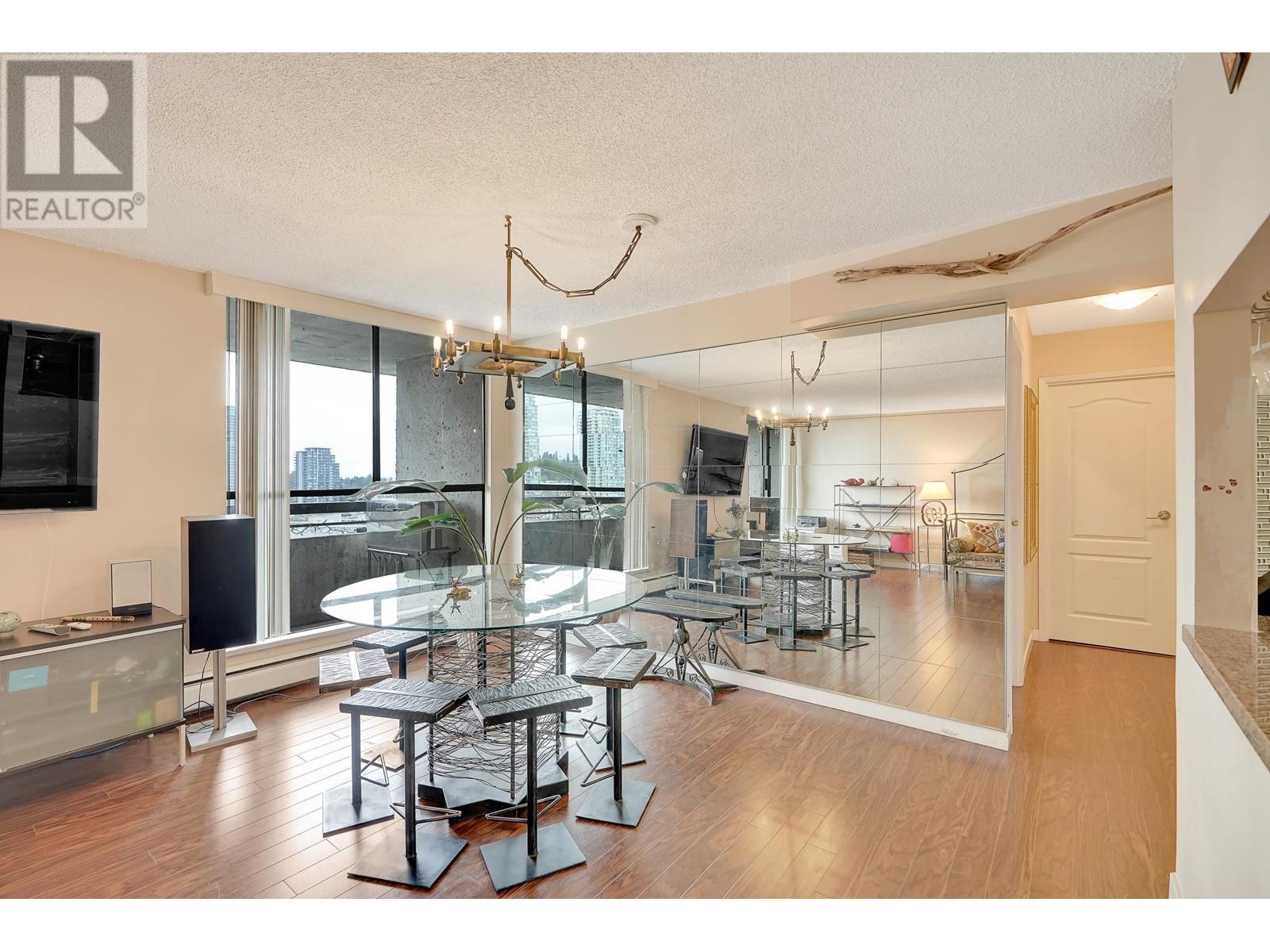 1904 3771 Bartlett Court, Burnaby, British Columbia  V3J 7G8 - Photo 6 - R2866168