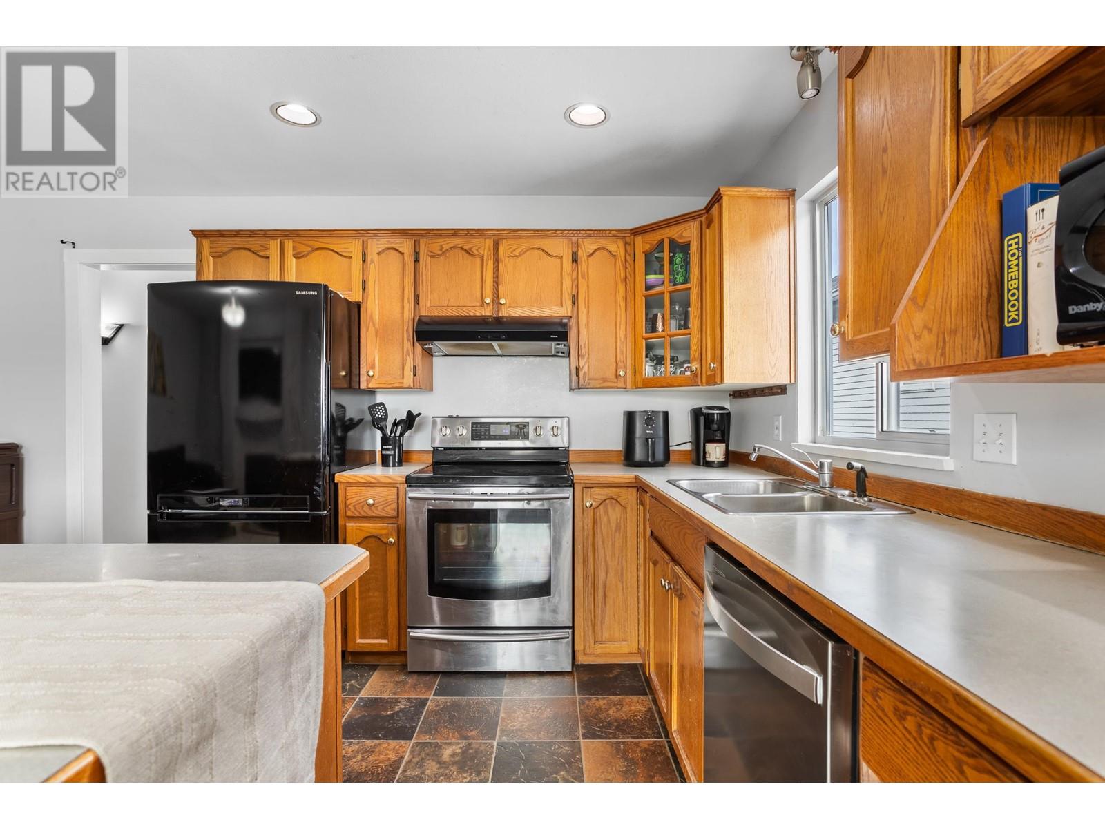 11676 230b Street, Maple Ridge, British Columbia  V2X 1Z4 - Photo 14 - R2866104