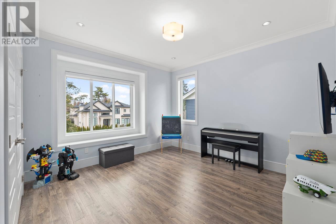 3400 Springfield Drive, Richmond, British Columbia  V7E 1Y8 - Photo 33 - R2866139