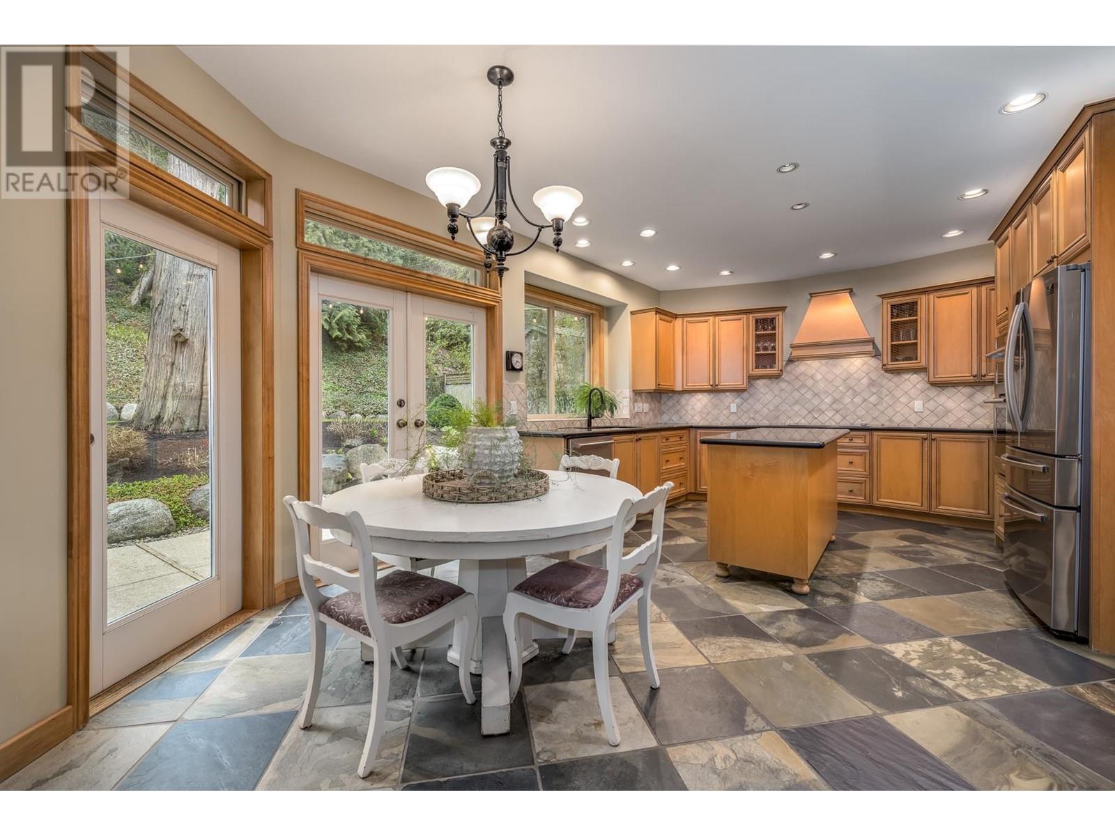 5228 Glen Abbey Place, Delta, British Columbia  V4M 4H1 - Photo 11 - R2865740