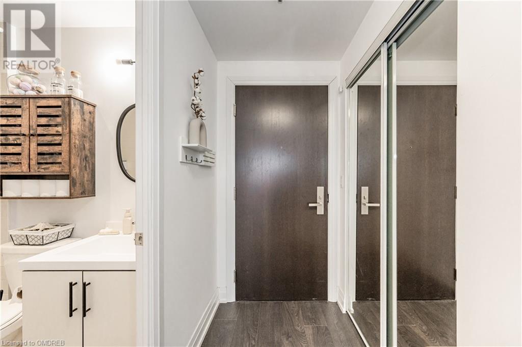 65 Speers Road Unit# 227, Oakville, Ontario  L6K 0J1 - Photo 5 - 40566161