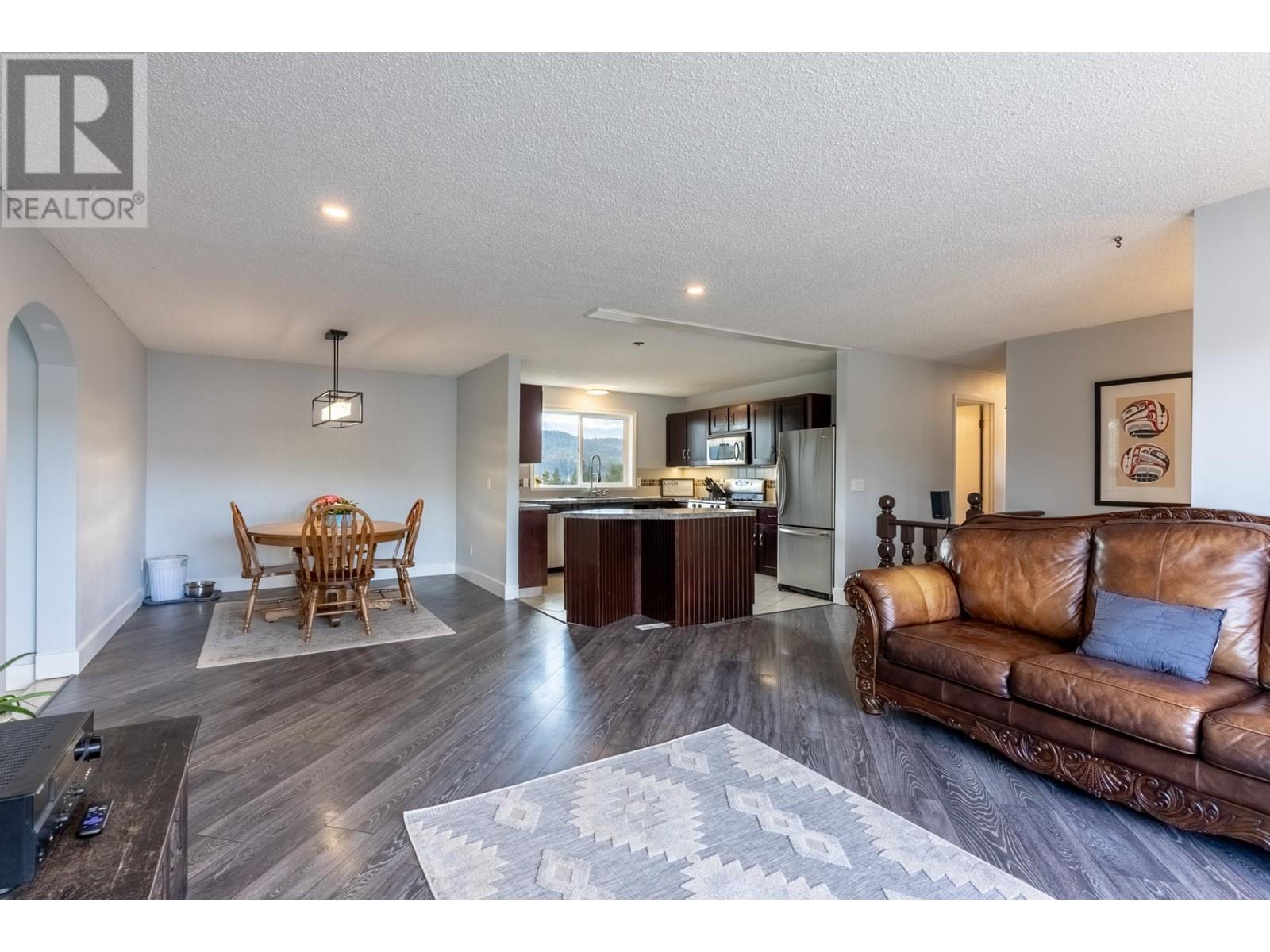 237 Juniper Place, Logan Lake, British Columbia   - Photo 6 - 177566