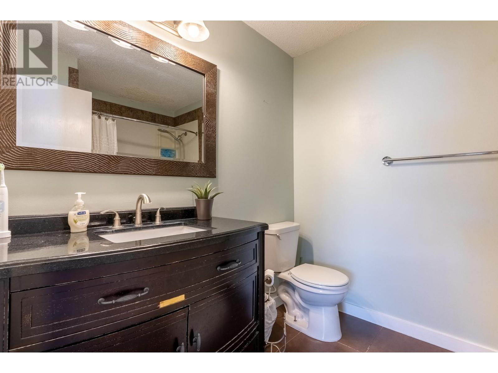 237 Juniper Place, Logan Lake, British Columbia   - Photo 14 - 177566
