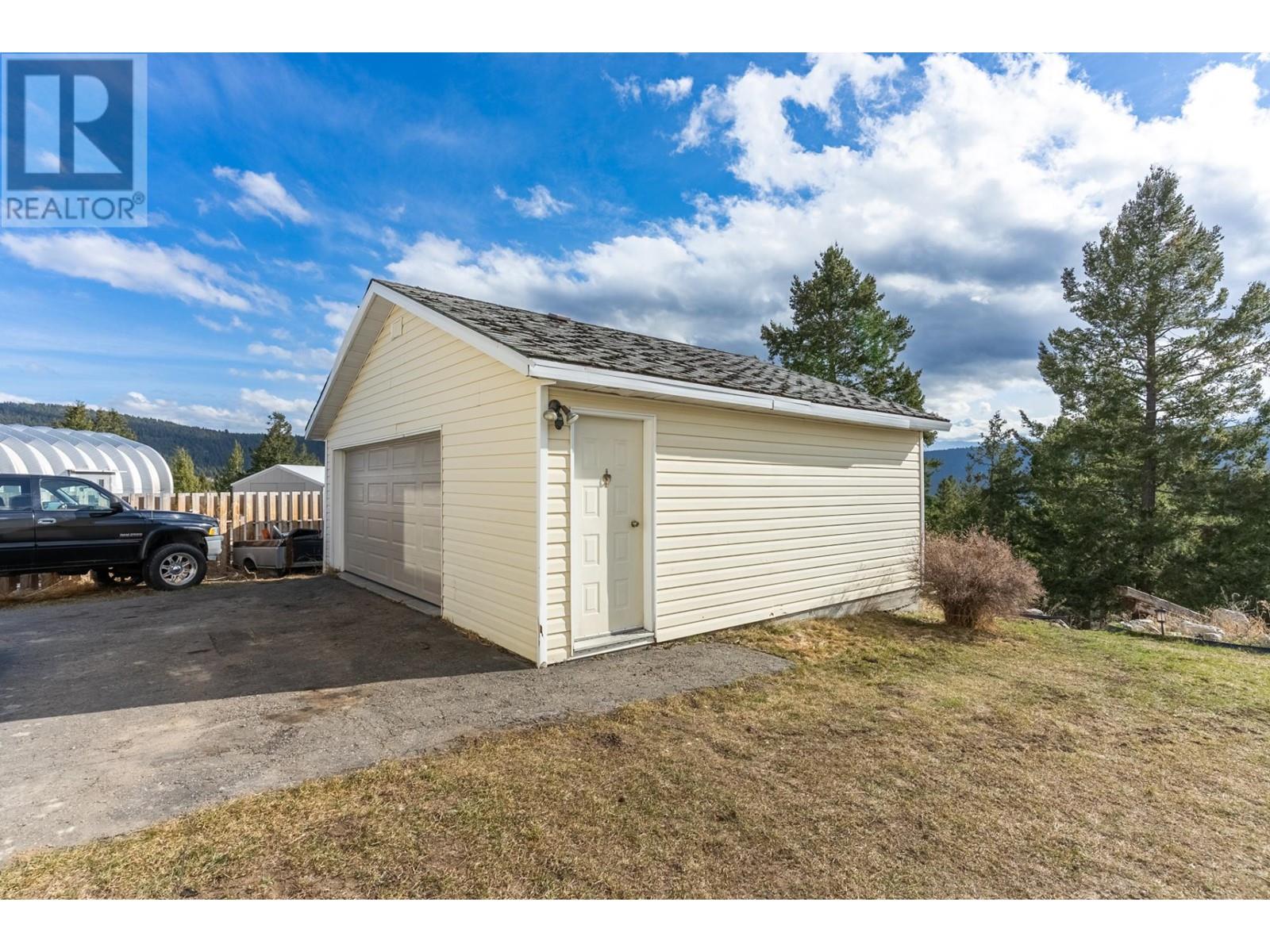 237 Juniper Place, Logan Lake, British Columbia   - Photo 27 - 177566