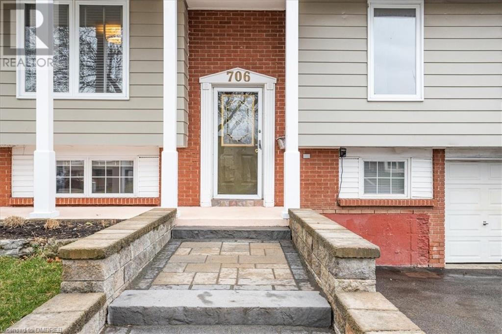 706 Laural Drive, Burlington, Ontario  L7L 5C8 - Photo 5 - 40563221