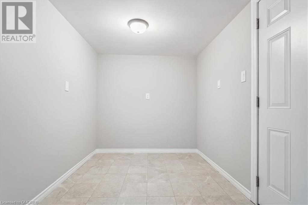 706 Laural Drive, Burlington, Ontario  L7L 5C8 - Photo 39 - 40563221