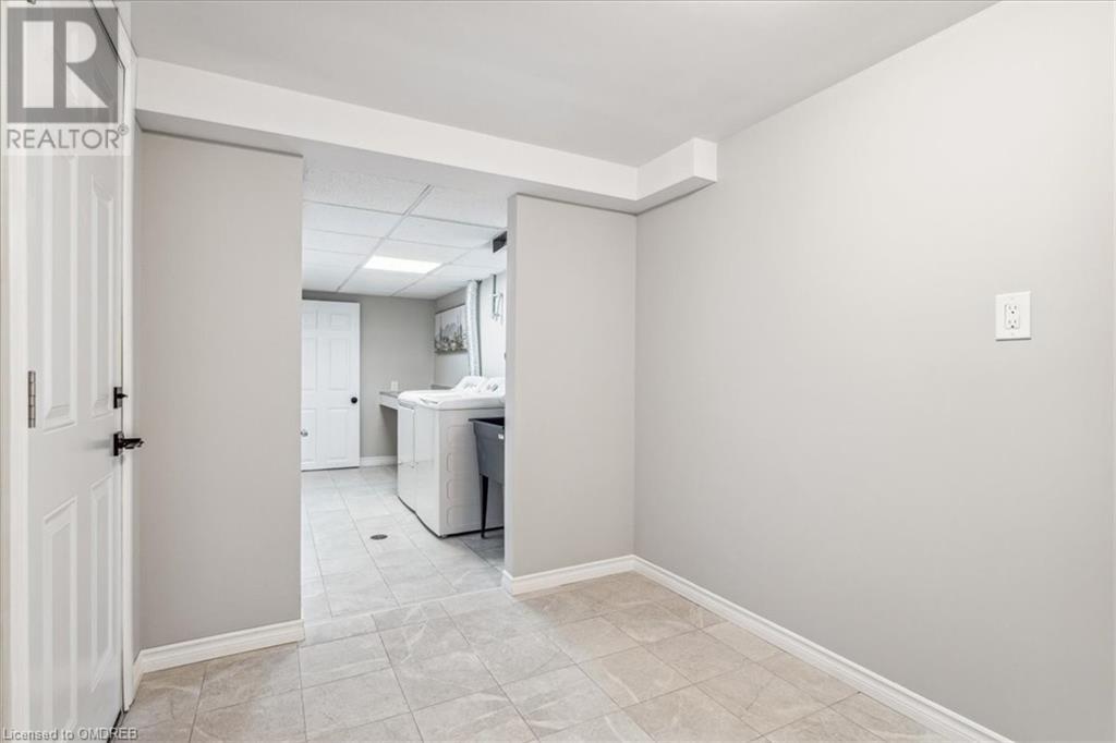 706 Laural Drive, Burlington, Ontario  L7L 5C8 - Photo 38 - 40563221