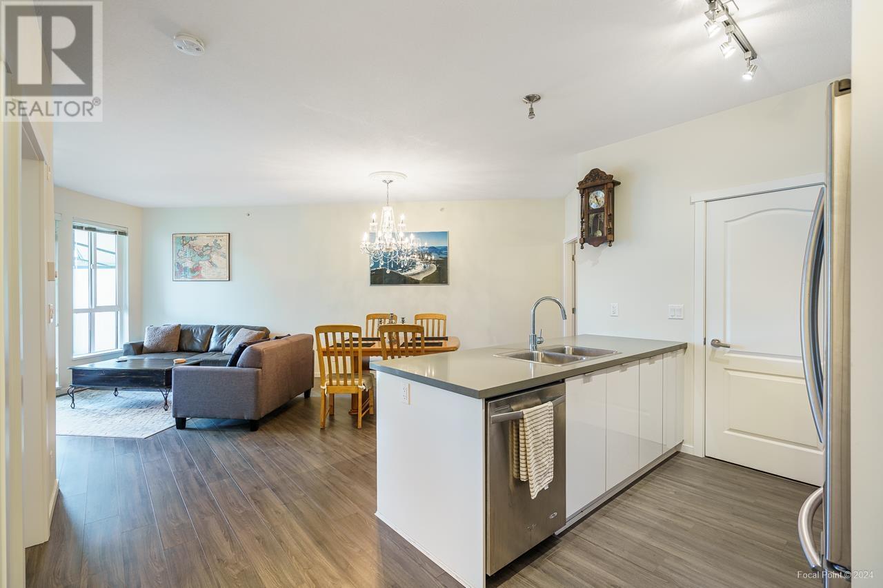 411 3107 Windsor Gate, Coquitlam, British Columbia  V3B 0L1 - Photo 13 - R2866246