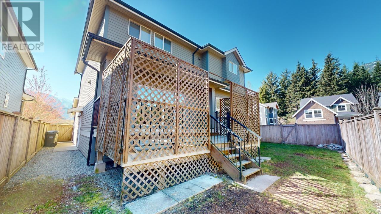 39010 Kingfisher Road, Squamish, British Columbia  V8B 0S9 - Photo 5 - R2866214