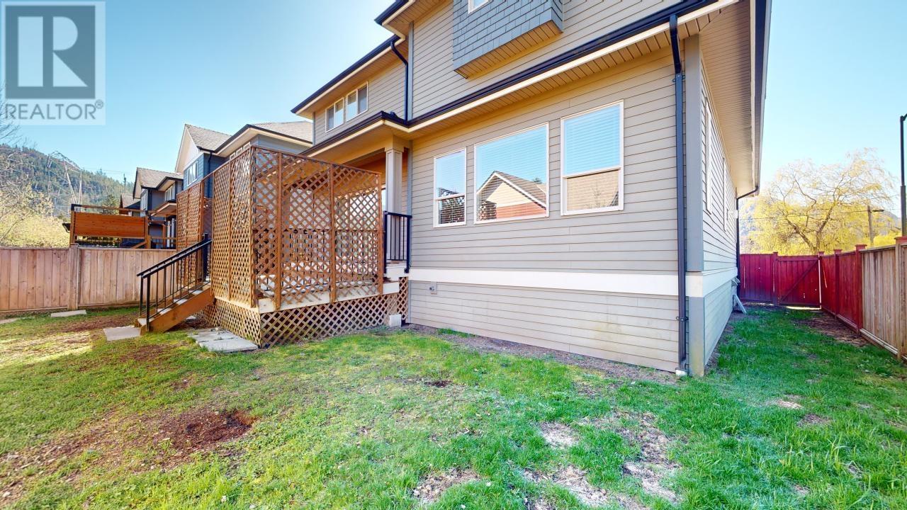 39010 Kingfisher Road, Squamish, British Columbia  V8B 0S9 - Photo 7 - R2866214