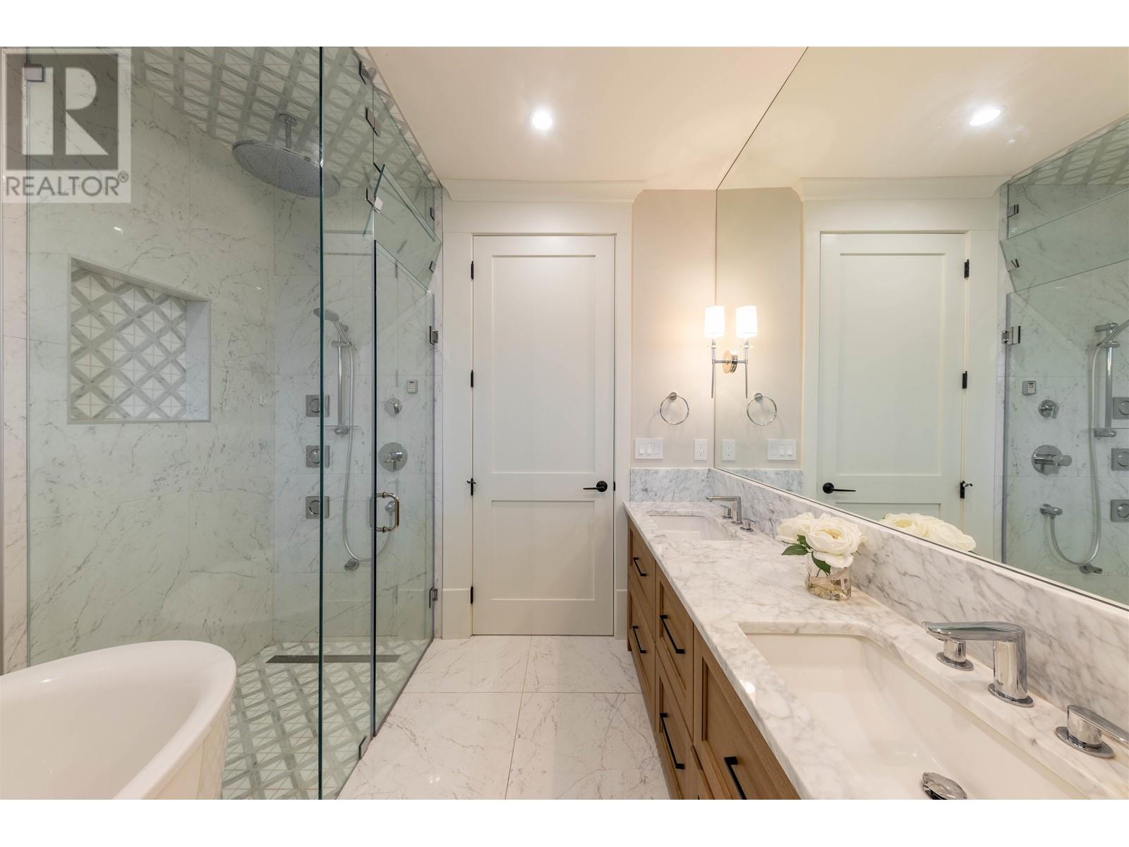 4089 W 19th Avenue, Vancouver, British Columbia  V6S 1E2 - Photo 31 - R2866261