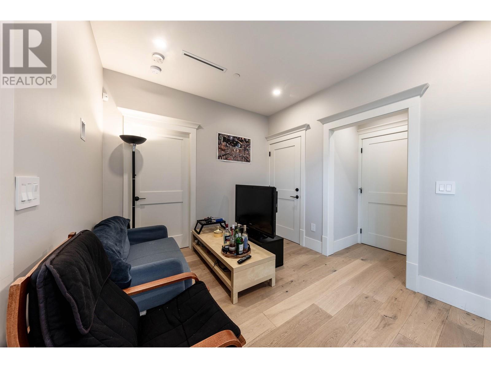 4089 W 19th Avenue, Vancouver, British Columbia  V6S 1E2 - Photo 25 - R2866261